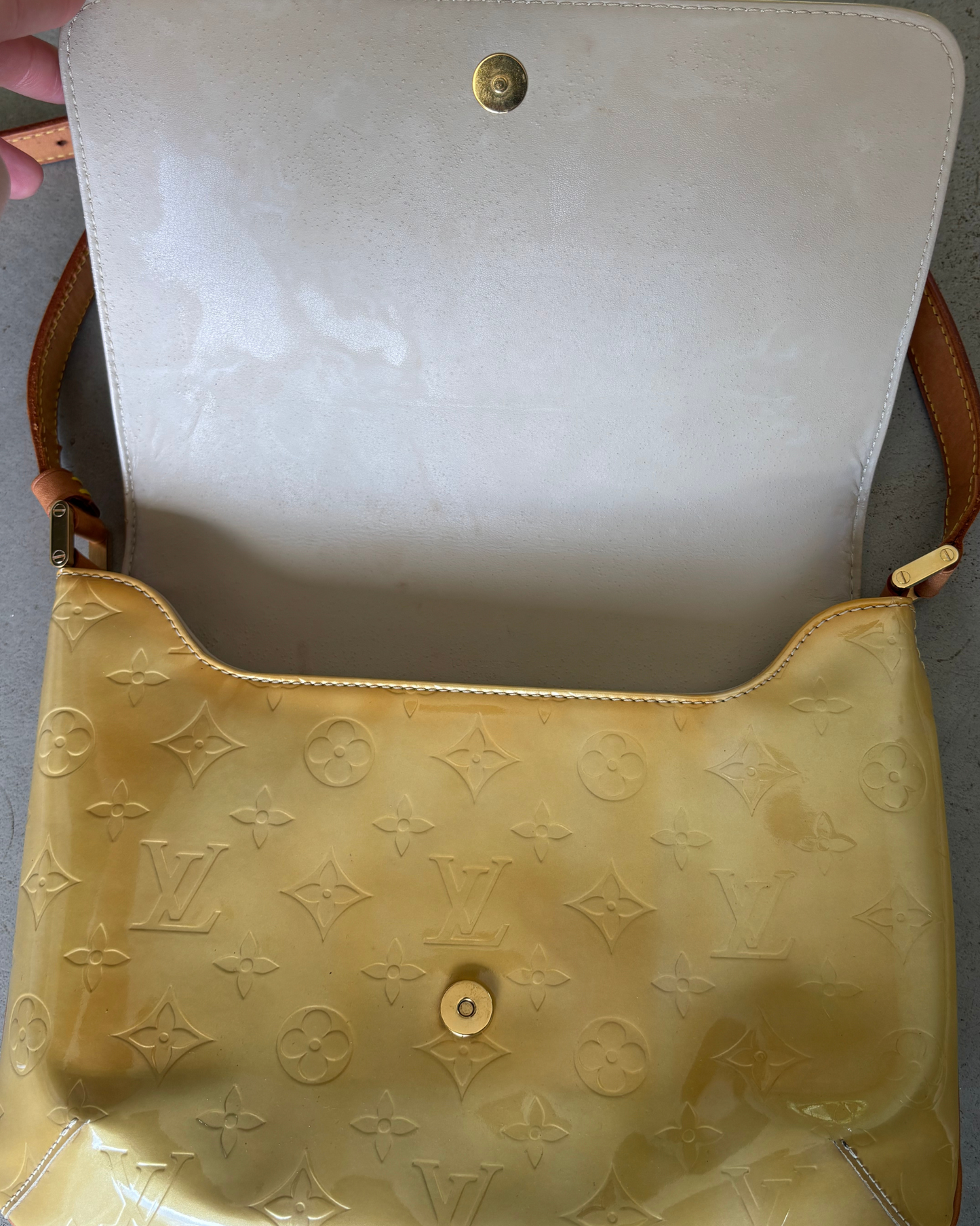 Louis Vuitton Monogram Vernis Pochette