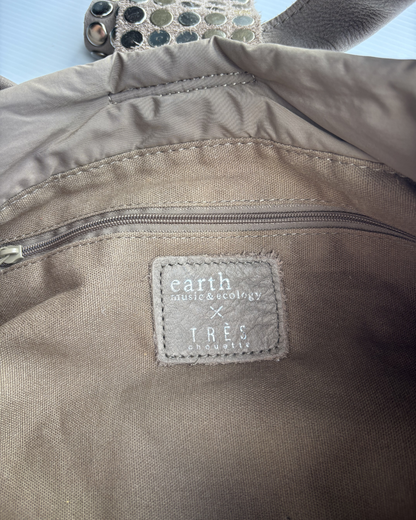 Tres Tan Studded Puffer Bag