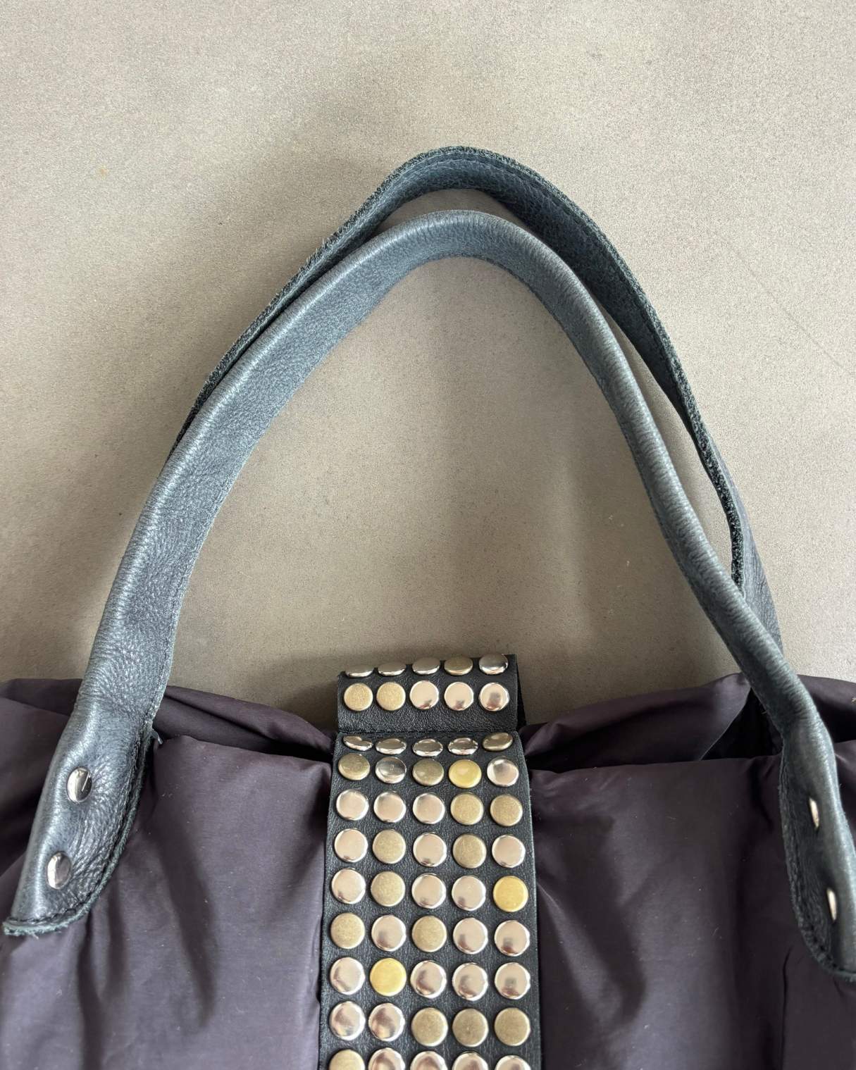 TRES Studded Black Puffer Bag
