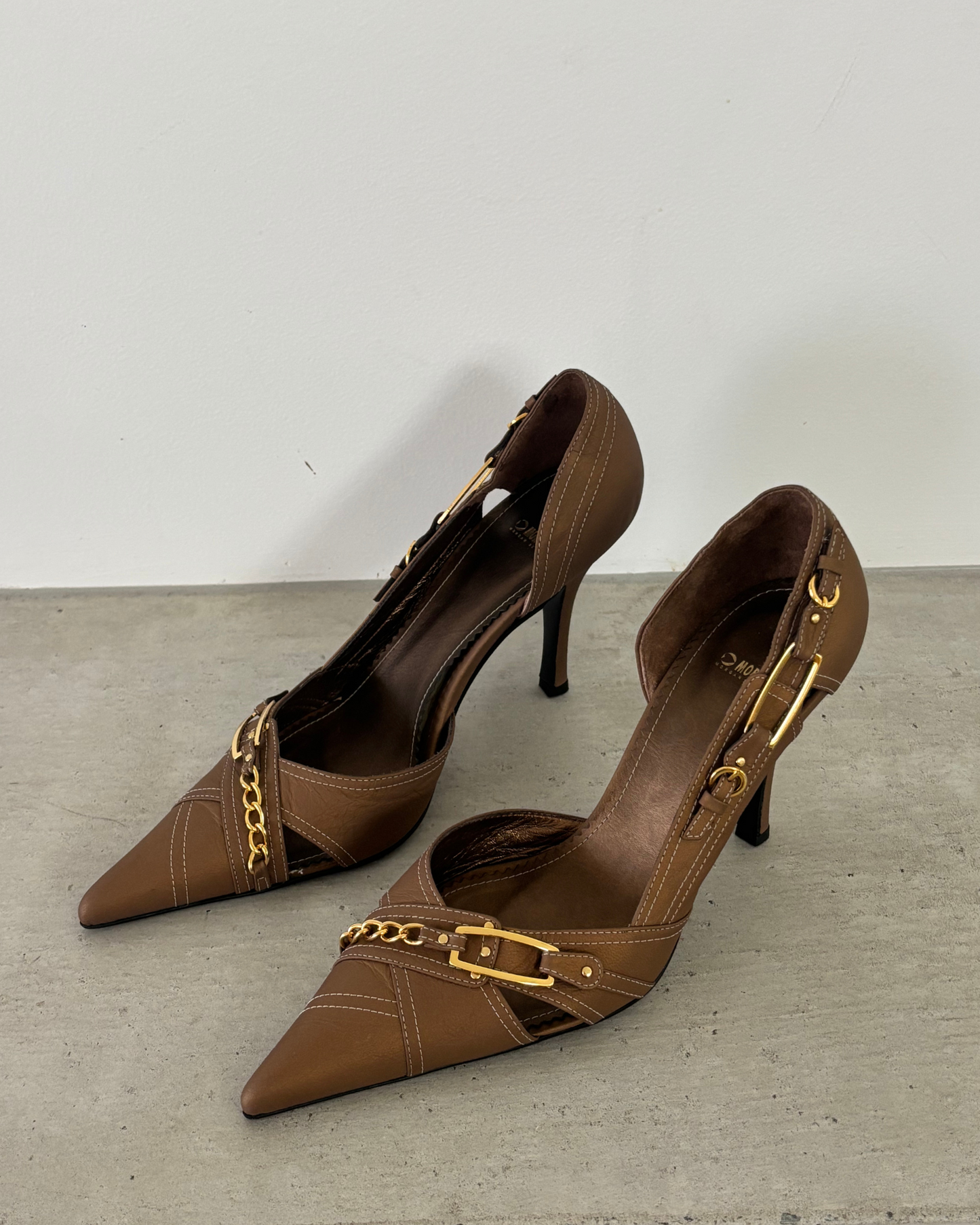 Morgan De Toi Brown Heels